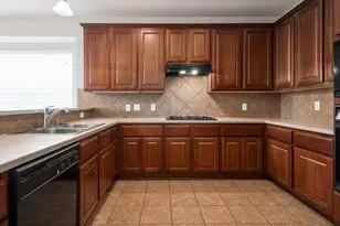 13017 Appaloosa Chase Dr, Austin, TX 78732 - Photo 10
