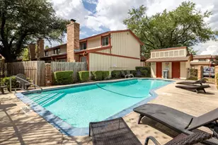 8906 Trone Cir, Austin, TX 78758 - Photo 32