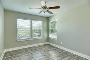 615 Spring St, Round Rock, TX 78664 - Photo 6
