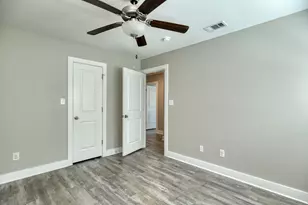 615 Spring St, Round Rock, TX 78664 - Photo 8