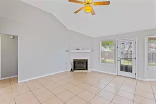 604 Maplecreek Dr, Leander, TX 78641 - Photo 6
