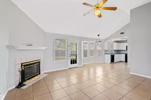 604 Maplecreek Dr, Leander, TX 78641 - Photo 8
