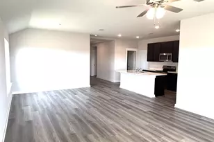 709 Red Wolf Dr, Jarrell, TX 76537 - Photo 8