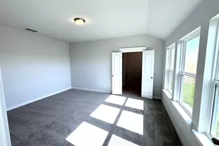 709 Red Wolf Dr, Jarrell, TX 76537 - Photo 10