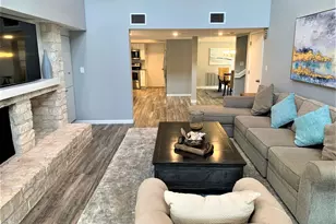 105 Birdie Dr, The Hills, TX 78738 - Photo 22