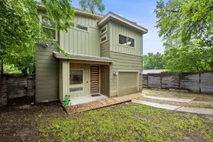 1131 Poquito St, Austin, TX 78702 - Photo 2