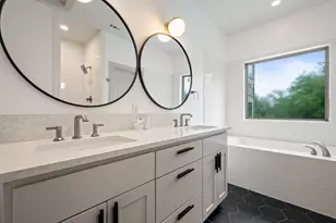 1131 Poquito St, Austin, TX 78702 - Photo 22