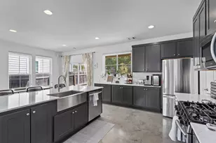 1309 Fort Branch Blvd, Austin, TX 78721 - Photo 2
