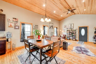 505 San Saba St Street, Lockhart, TX 78644 - Photo 4