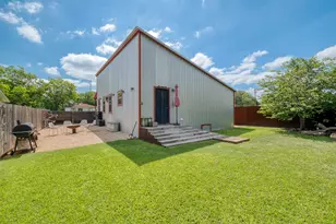 505 San Saba St St, Lockhart, TX 78644 - Photo 18