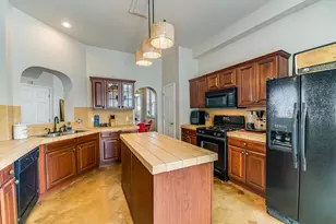 915 Garner Ave, Austin, TX 78704 - Photo 14