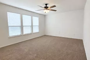 175 Six Shooter Dr, Kyle, TX 78640 - Photo 6