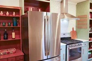 4815 Oldfort Hill Dr, Austin, TX 78723 - Photo 4