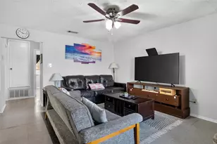 811 Bracewood Cir, San Marcos, TX 78666 - Photo 4