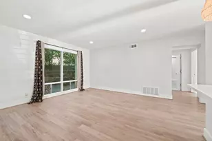 5332 Balcones Dr, Austin, TX 78731 - Photo 6