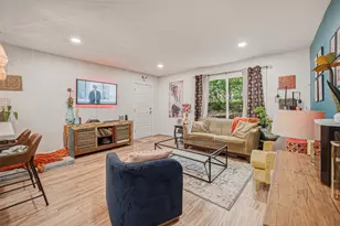 5332 Balcones Dr, Austin, TX 78731 - Photo 8