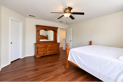 203 Pheasant Trail, Bastrop, TX 78602 - Photo 32