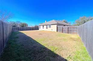 102 Wren Cove, Hutto, TX 78634 - Photo 24