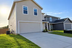 120 Twins Trl, Hutto, TX 78634 - Photo 2