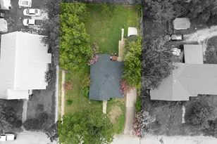 1111 McLain St, Taylor, TX 76574 - Photo 2