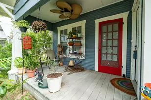 1111 McLain St, Taylor, TX 76574 - Photo 4