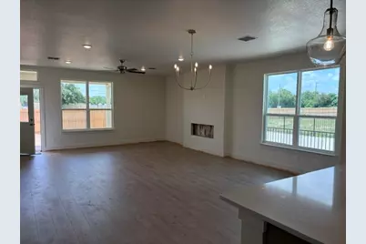 540 Gus Loop, Georgetown, TX 78626 - Photo 2