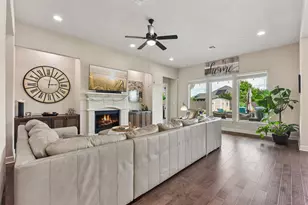 104 Skylark Ln, Hutto, TX 78634 - Photo 4