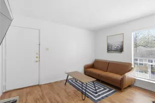 2808 Whitis Ave, Austin, TX 78705 - Photo 2