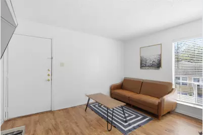 2808 Whitis Avenue #C301, Austin, TX 78705 - Photo 2