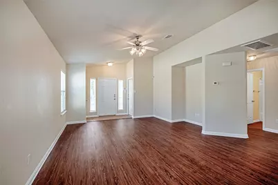 320 Comal Run, Hutto, TX 78634 - Photo 10