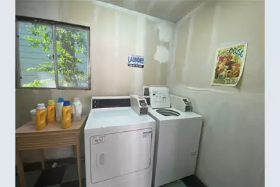 2708 Salado Street #B, Austin, TX 78705 - Photo 20