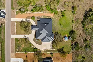 405 Spicewood Trails Dr, Spicewood, TX 78669 - Photo 4