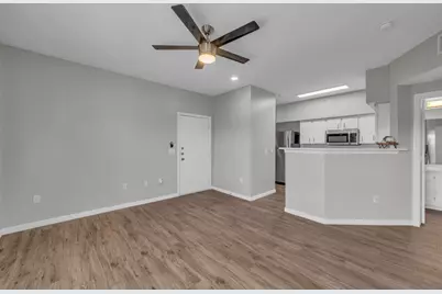 2320 Gracy Farms Lane #823, Austin, TX 78758 - Photo 8