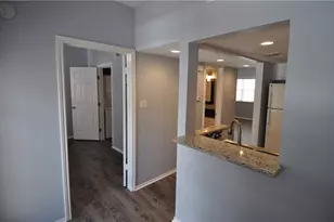 706 W 22nd Street W, Austin, TX 78705 - Photo 10