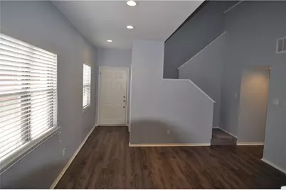 706 W 22nd Street W #305, Austin, TX 78705 - Photo 4