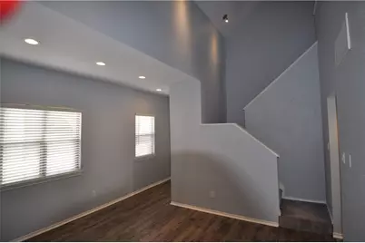 706 W 22nd Street W #305, Austin, TX 78705 - Photo 6