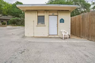 5332 Balcones Dr, Austin, TX 78731 - Photo 18