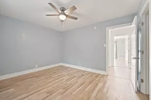 5332 Balcones Dr, Austin, TX 78731 - Photo 14