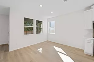 4908 E Plum Peach Bend, Austin, TX 78723 - Photo 10