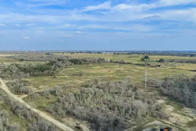 1144 Treetop Lane, Luling, TX 78648 - Photo 22
