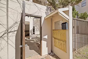 712 Graham Pl, Austin, TX 78705 - Photo 2