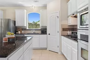 114 Briarpatch Ct, Austin, TX 78737 - Photo 16