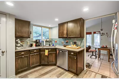 13129 New Boston Bend, Austin, TX 78729 - Photo 10