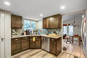 13129 New Boston Bend, Austin, TX 78729 - Photo 10