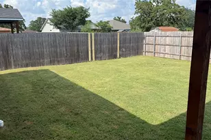 982 S Navarro St, Giddings, TX 78942 - Photo 2