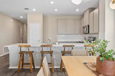 7504 Groundhog Way, Austin, TX 78744 - Photo 4