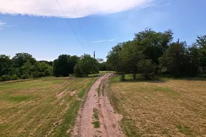2610 & 2606 Metcalfe Road, Austin, TX 78741 - Photo 10