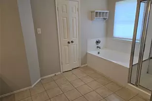 13200 Amasia Dr, Austin, TX 78729 - Photo 12