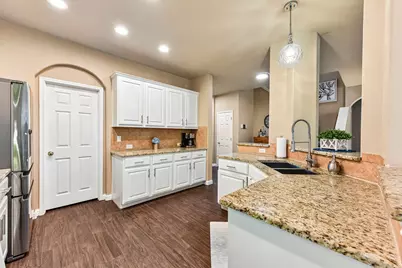 10216 Anahuac Trail, Austin, TX 78747 - Photo 8