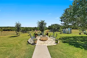 560 Saddle Ridge Dr, Bertram, TX 78605 - Photo 20
